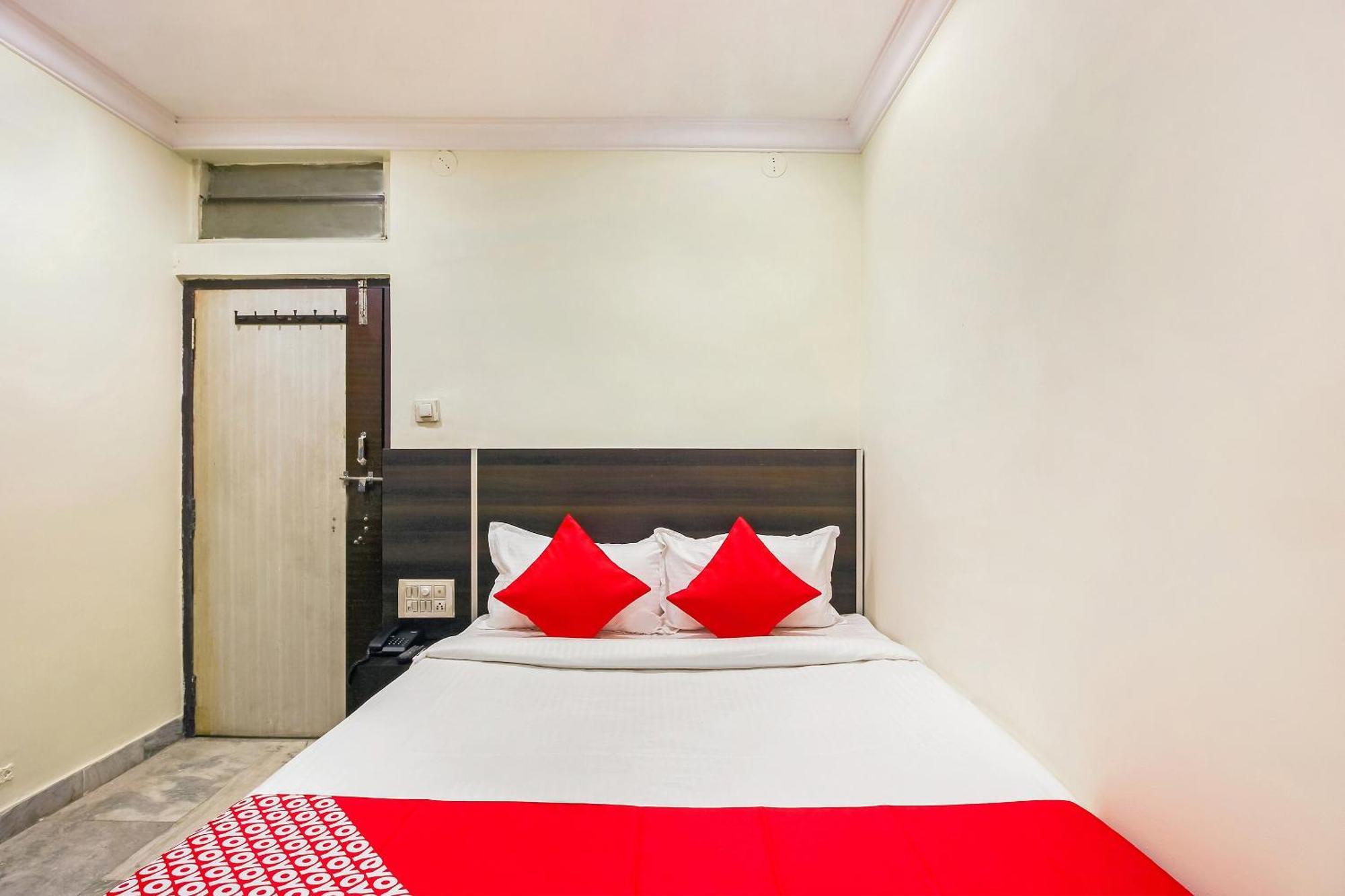 Hotel O Pearl City Hyderabad Exteriör bild