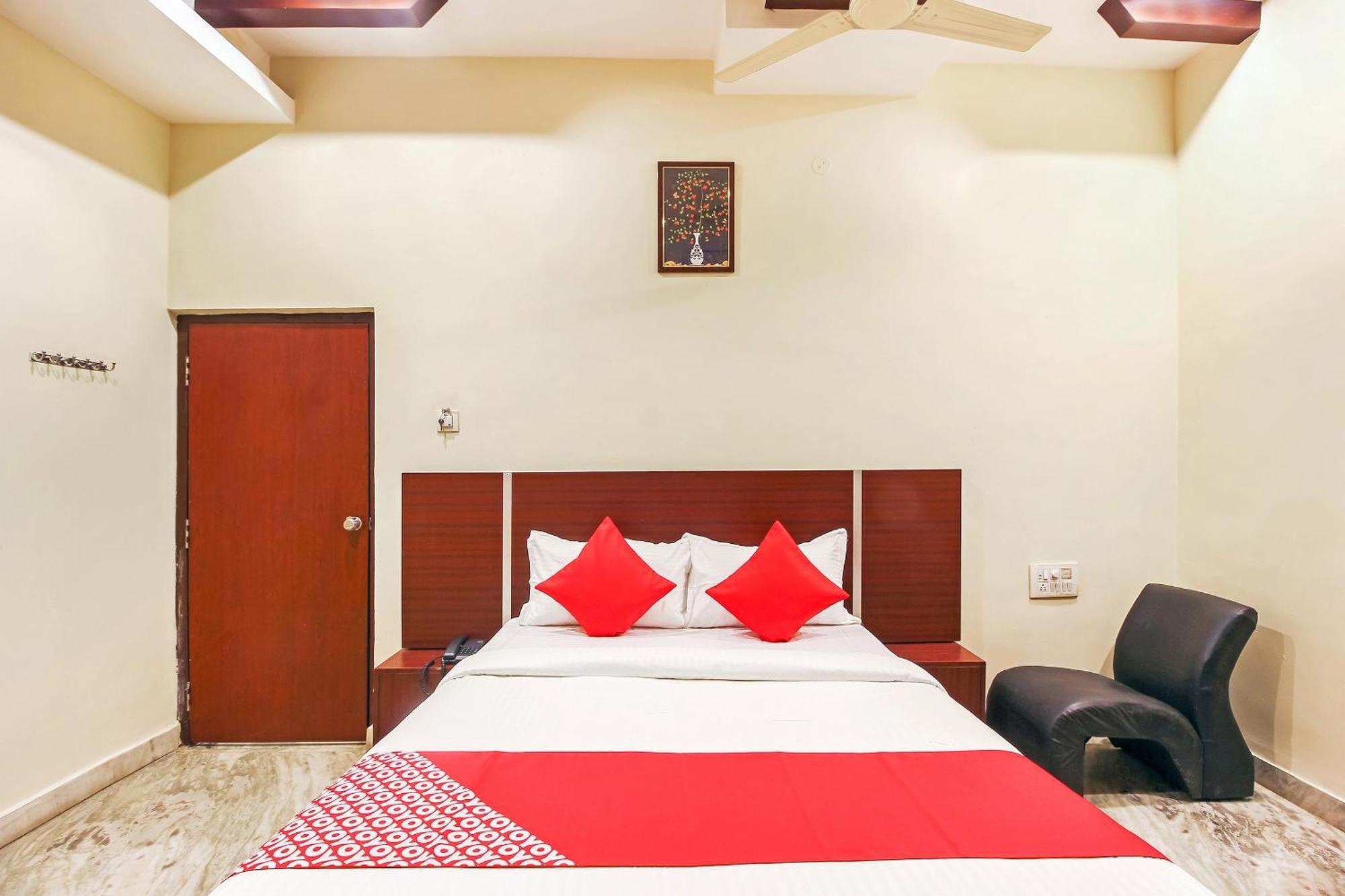 Hotel O Pearl City Hyderabad Exteriör bild